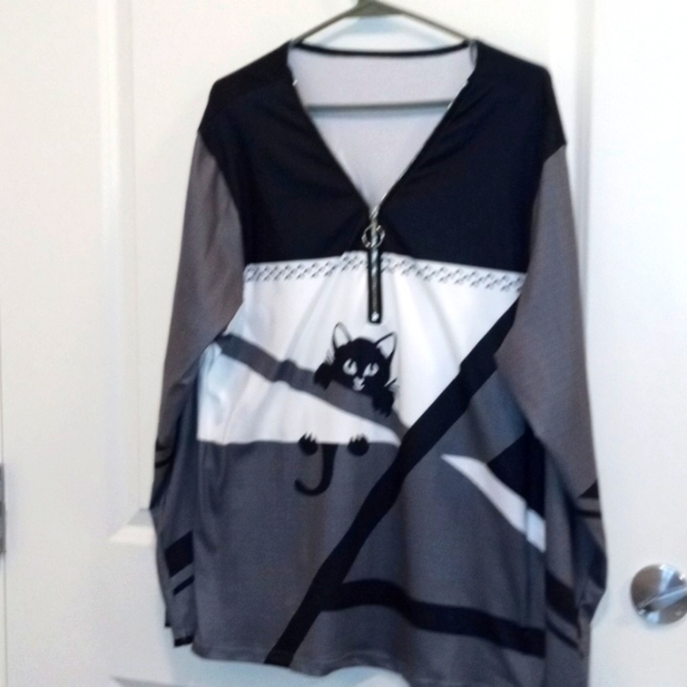 XL Sneaky Cat Shirt, Poly/spandex blend, partial zip up front.NWOT